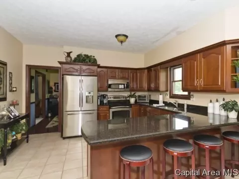 2508 Dickens Dr, Springfield, IL 62711 photo 8