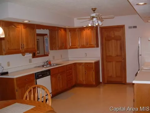 4155 Hazelcrest, Springfield, IL 62703 photo 2