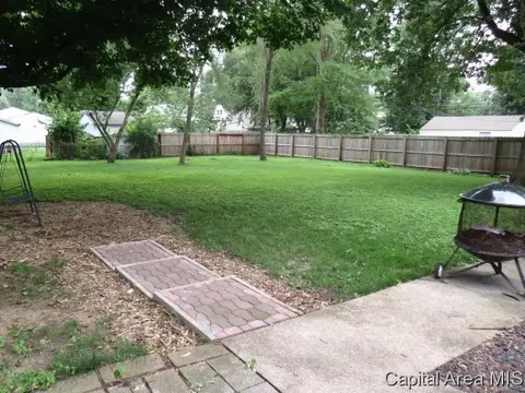 2212 E Reservoir St, Springfield, IL 62702 photo 16