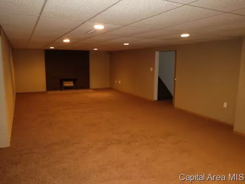 2212 E Reservoir St, Springfield, IL 62702 photo 11