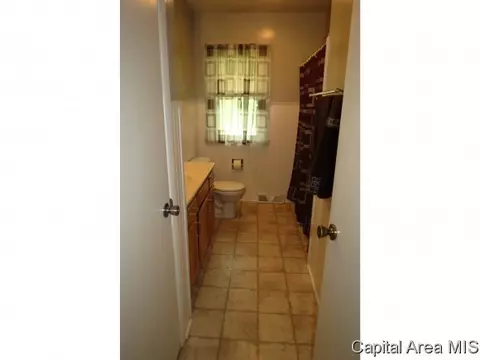 2212 E Reservoir St, Springfield, IL 62702 photo 9