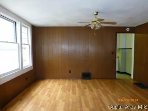 1220 N 5th Street St, Springfield, IL 62702 photo 2