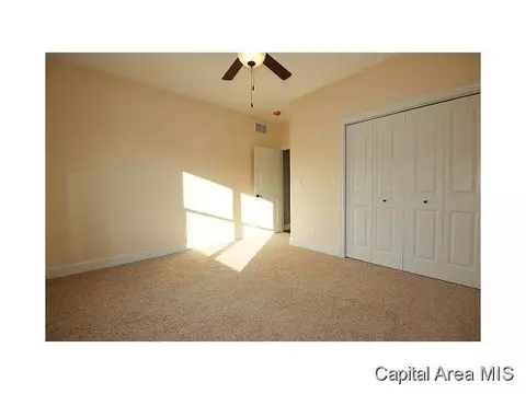 2001 West Rd, Springfield, IL 62711 photo 17