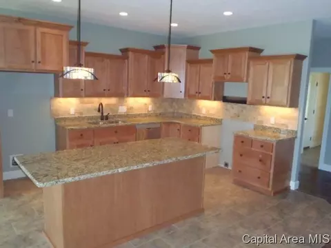 2001 West Rd, Springfield, IL 62711 photo 7