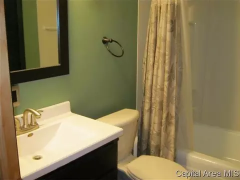 2833 S 3rd St, Springfield, IL 62703 photo 10