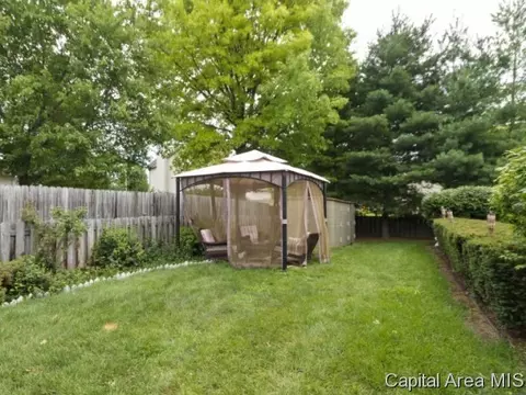 3204 Red Bud Ln, Springfield, IL 62712 photo 23