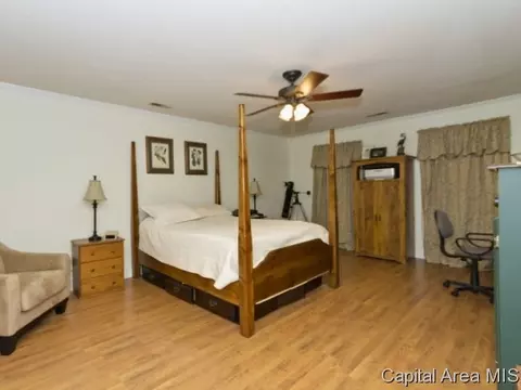 3204 Red Bud Ln, Springfield, IL 62712 photo 14