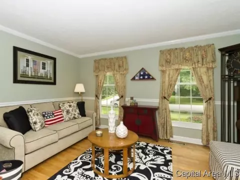 3204 Red Bud Ln, Springfield, IL 62712 photo 3