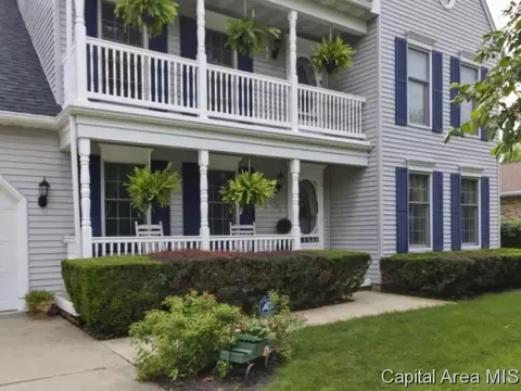 3204 Red Bud Ln, Springfield, IL 62712 photo 1