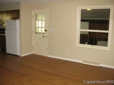 9 Marian Ln, Springfield, IL 62704 photo 3