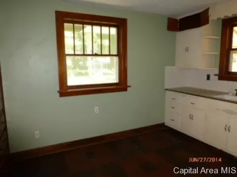3109 E Division, Springfield, IL 62702 photo 8