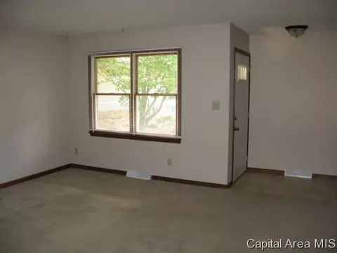 119 Exeter Ct, Springfield, IL 62704 photo 4