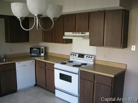 119 Exeter Ct, Springfield, IL 62704 photo 6