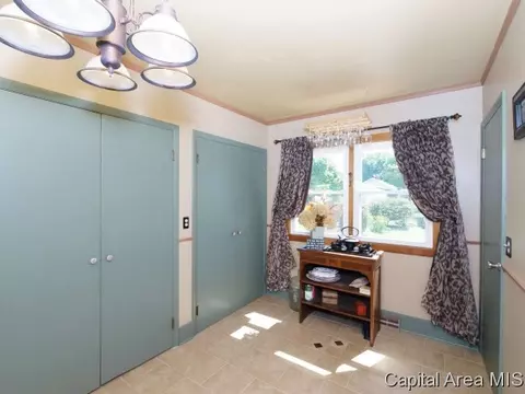 2324 S 4th St, Springfield, IL 62703 photo 13