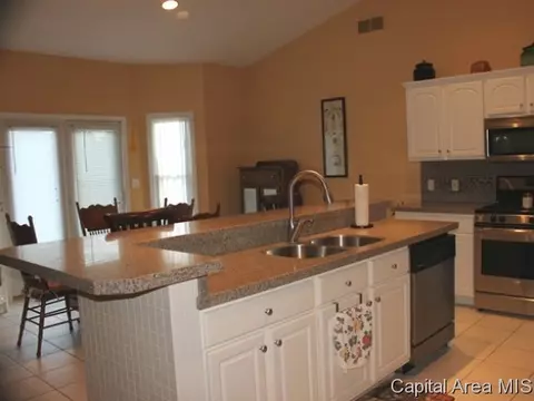 6801 Ninebark Dr, Springfield, IL 62712 photo 9