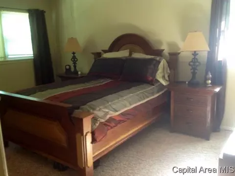 12 Shetland Dr, Springfield, IL 62702 photo 5