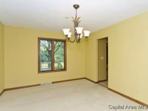 112 Natchez Trce, Springfield, IL 62704 photo 4