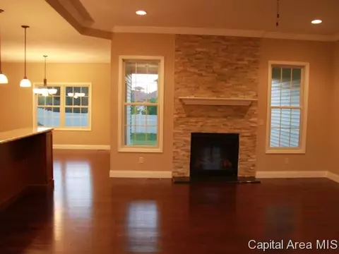 1605 Hoechester Rd, Springfield, IL 62712 photo 3