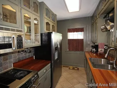 2113 S Bates Ave, Springfield, IL 62704 photo 5