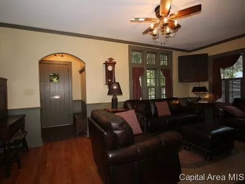 2113 S Bates Ave, Springfield, IL 62704 photo 3