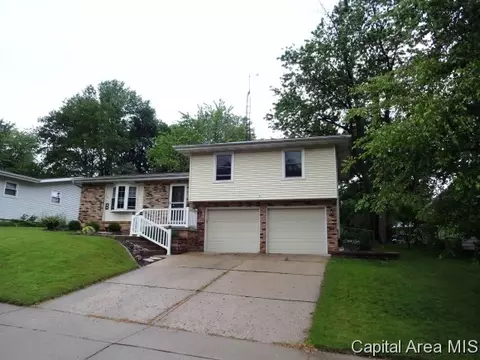 46 Coachlight Ct, Springfield, IL 62703 photo 2