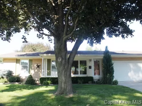 76 Foresters Ln, Springfield, IL 62704 photo 2