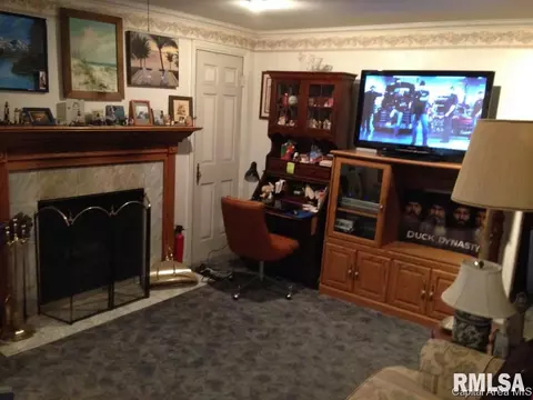 3110 E Division, Springfield, IL 62702 photo 4