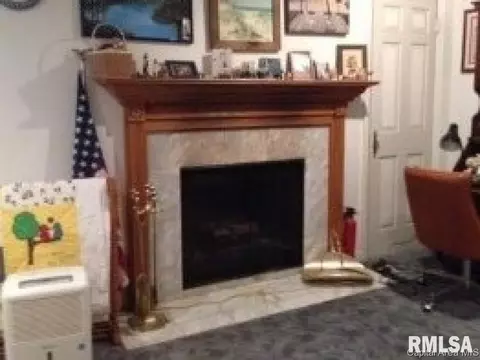3110 E Division, Springfield, IL 62702 photo 5