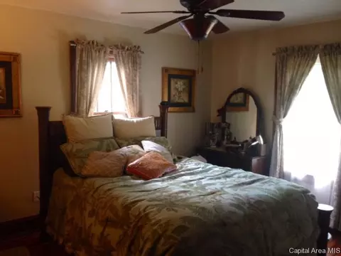 1516 S Douglas Ave, Springfield, IL 62704 photo 10