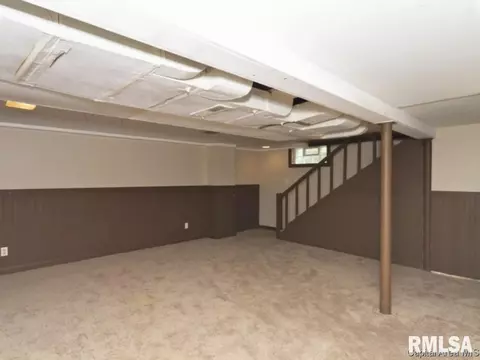 900 S Park Ave, Springfield, IL 62704 photo 11