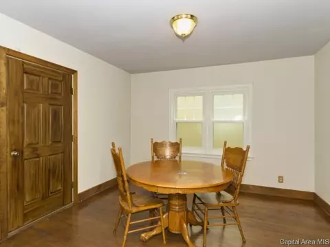 900 S Park Ave, Springfield, IL 62704 photo 5
