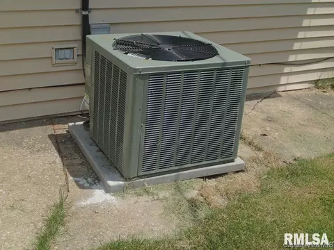 1609 21st Street St, Springfield, IL 62702 photo 14