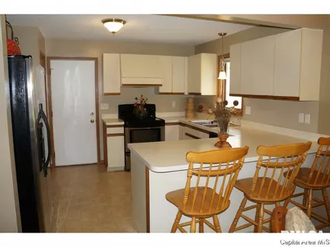 5284 Buford St, Springfield, IL 62703 photo 7