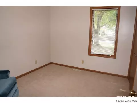 5284 Buford St, Springfield, IL 62703 photo 14