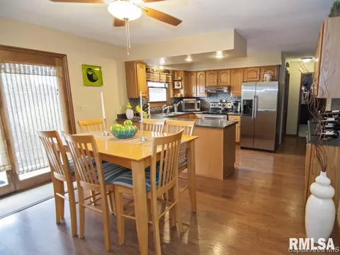 2633 Idlewild Dr, Springfield, IL 62704 photo 14