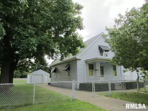 916 E Black Ave, Springfield, IL 62702 photo 1