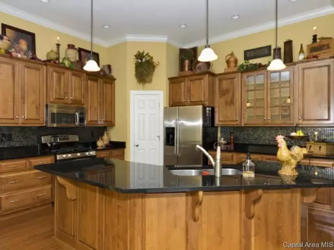 2401 Pebble Beach Dr, Springfield, IL 62704 photo 9