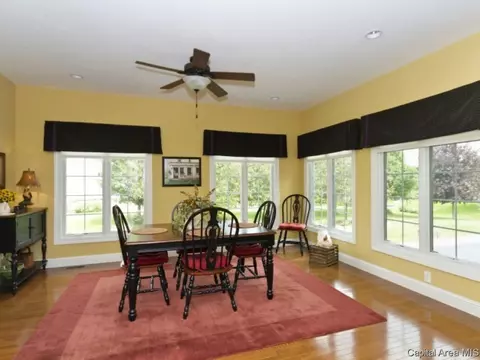 2401 Pebble Beach Dr, Springfield, IL 62704 photo 11
