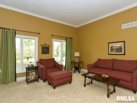 2401 Pebble Beach Dr, Springfield, IL 62704 photo 7