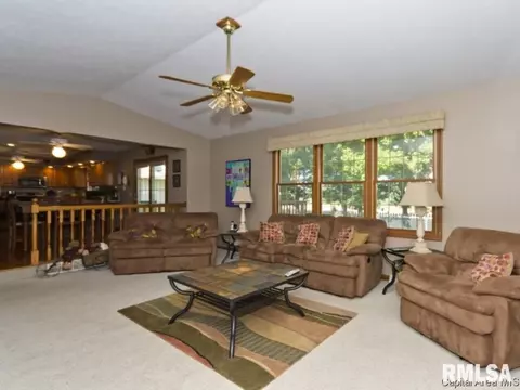 1617 Windycrest Dr, Springfield, IL 62704 photo 8