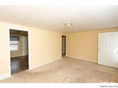 1717 W Glenn Ave, Springfield, IL 62704 photo 3