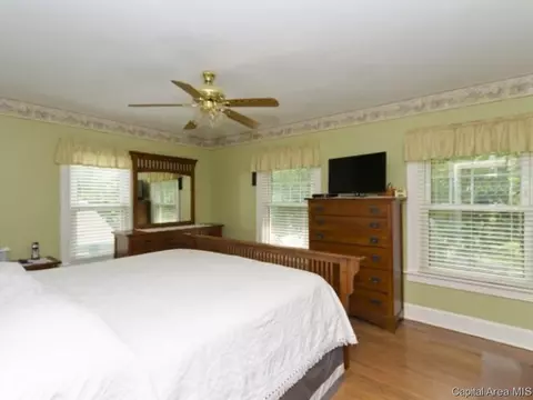 1825 Dial Ct, Springfield, IL 62704 photo 3