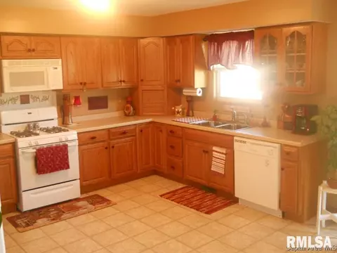 3025 Lakeshire Dr, Springfield, IL 62707 photo 8
