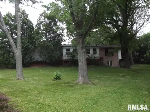 40 Crestview, Chatham, IL 62629 photo 5