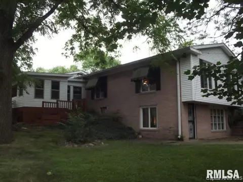 40 Crestview, Chatham, IL 62629 photo 2