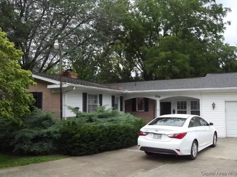 40 Crestview, Chatham, IL 62629 photo 1
