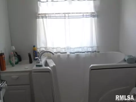 2201 E Reservoir St, Springfield, IL 62702 photo 11