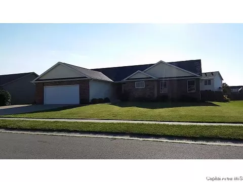 620 Willows Ave, Chatham, IL 62629 photo 1