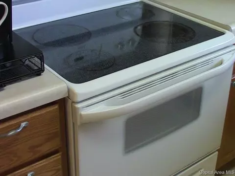 3721 Cranleigh Blvd, Springfield, IL 62712 photo 7