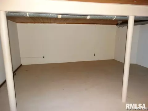 2033 N 6th St, Springfield, IL 62702 photo 5